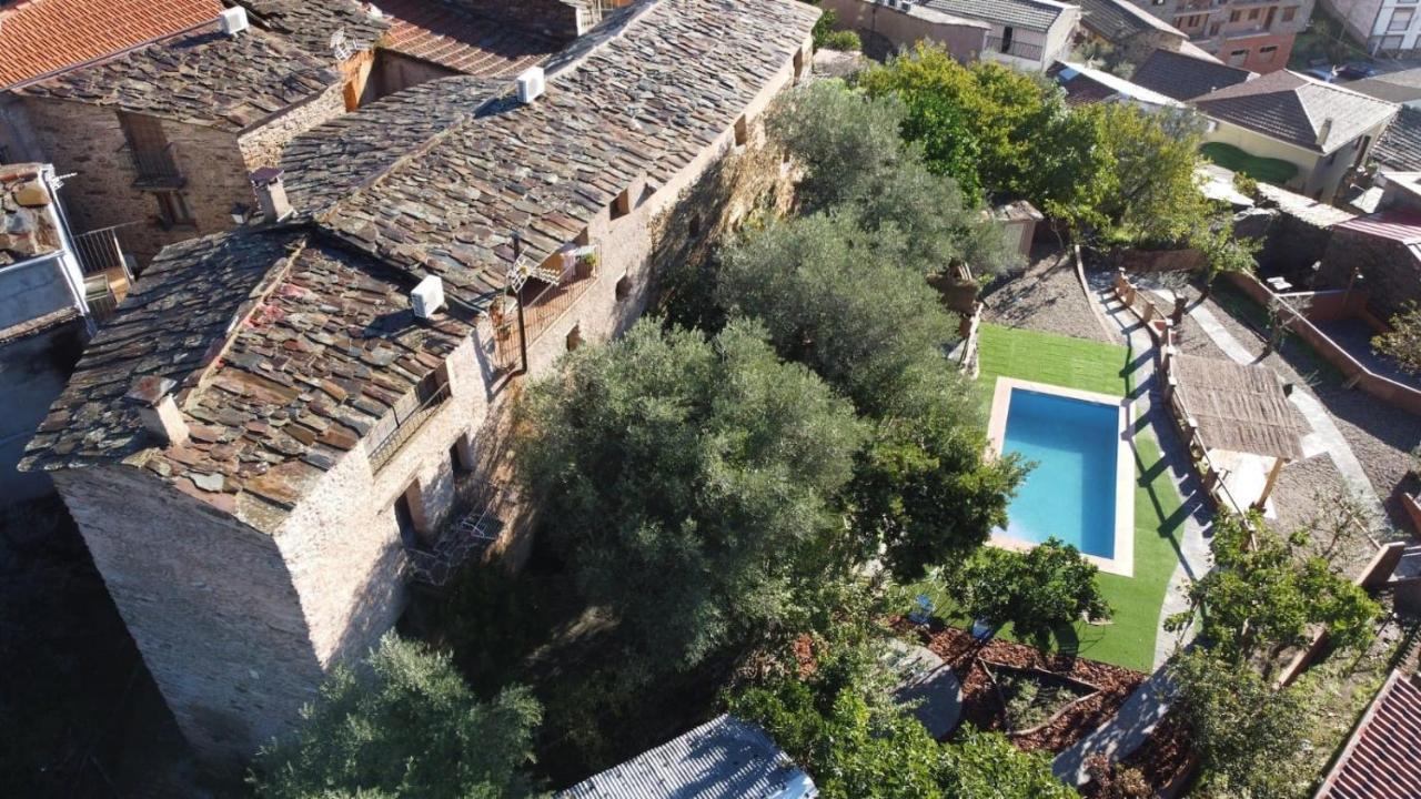 Caserío de Ovejuela Exterior foto